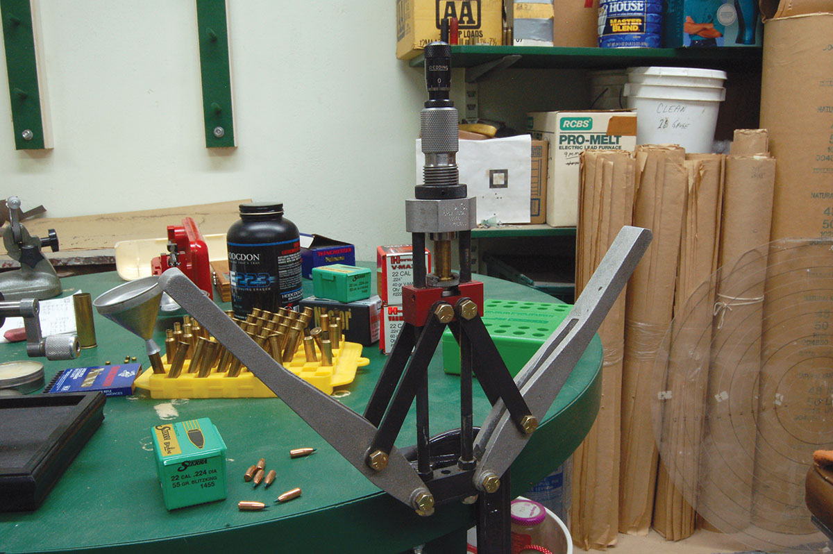 Bullet seating was done with a Huntington Portable Tool.